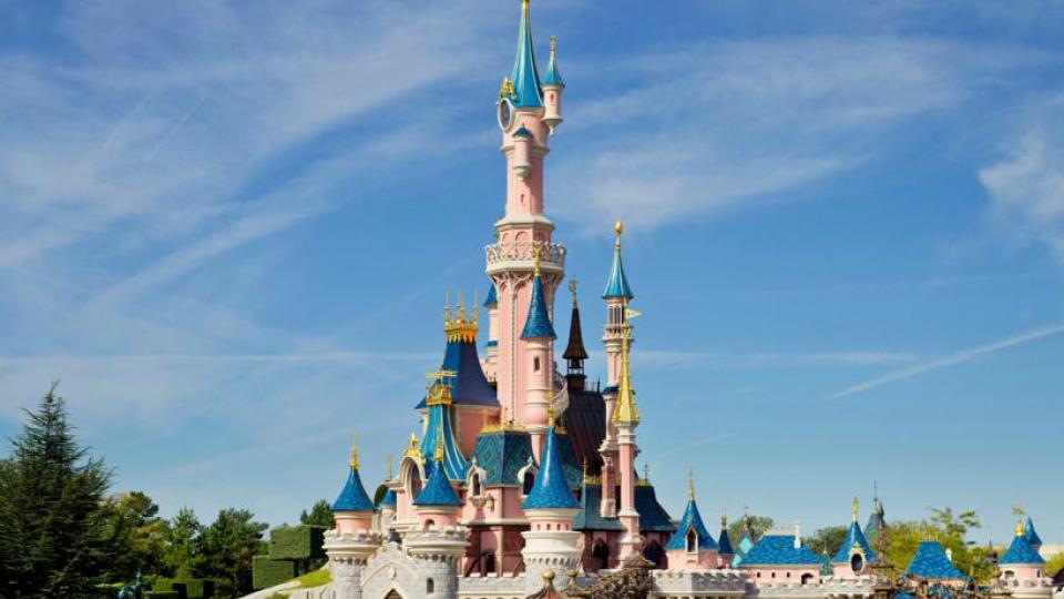 Super Reducere City Break Disneyland Paris din Bucuresti Iunie - August 3 nopti de la doar 359 Euro/persoana!
